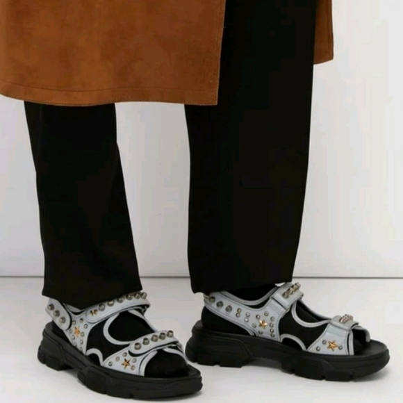 GUCCI Stud Embellished Silver Grey Leather Sandals - Picture 5 of 8